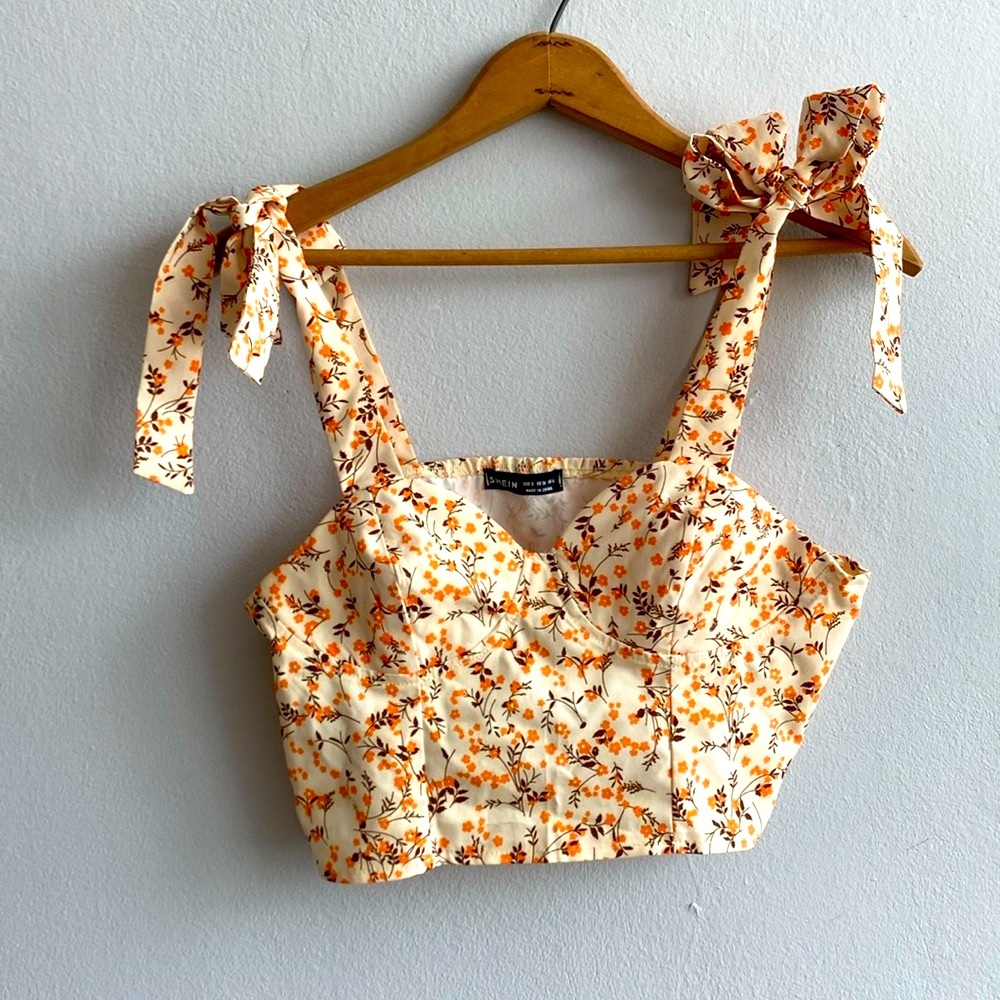 Cute crop top